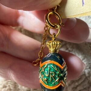 Joan Rivers Egg Charms